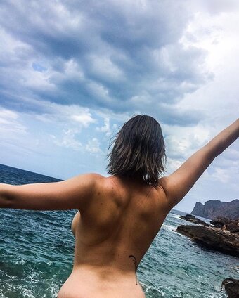 Wolveriene / lisagilhu Nude Leaks Photo 7