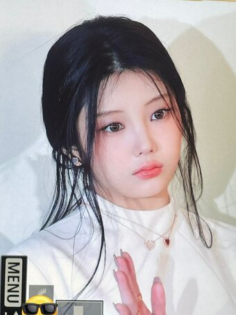 Wonhee / ILLIT / ILLIT_official... / https: / illit_official Nude Leaks Photo 4