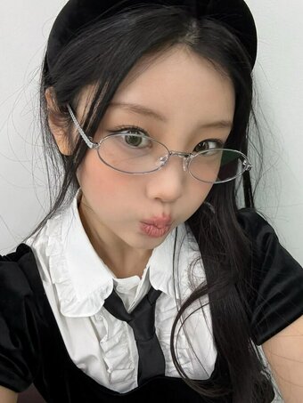 Wonhee / ILLIT / ILLIT_official... / https: / illit_official Nude Leaks Photo 18