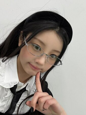 Wonhee / ILLIT / ILLIT_official... / https: / illit_official Nude Leaks Photo 21