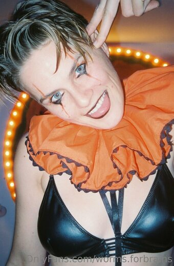 worms.forbrains Nude Leaks Photo 21