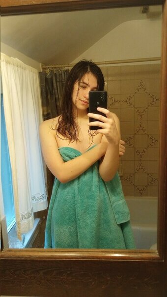 WorstTwoQuinns / Boo Worm / iamskitts / laylaquinnxx Nude Leaks OnlyFans Photo 16