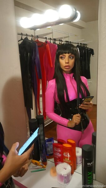 Wrapashouse / Wrapashouse  /  W / sh  /  Wrapa's house  /  wrapaslife / wrapaslife Nude Leaks Photo 10