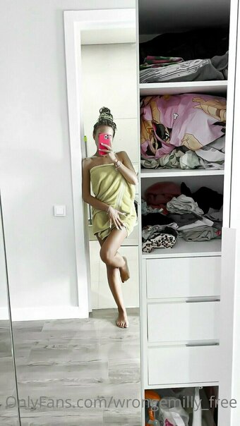 wrongemilly_free Nude Leaks Photo 10