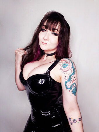 wzuia Nude Leaks Photo 10