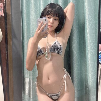 xatisazp_ Nude Leaks Photo 2