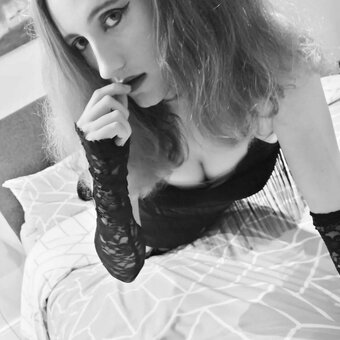 xbella2k Nude Leaks OnlyFans Photo 12