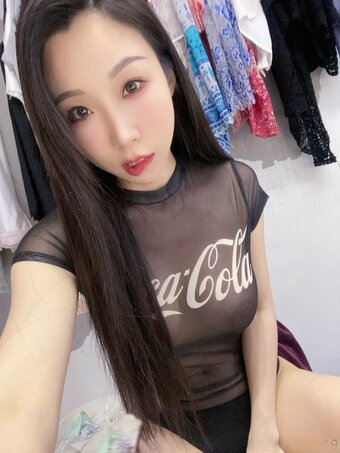 XiaQingZi / candybaby0919 / 夏晴子 Nude Leaks OnlyFans Photo 15