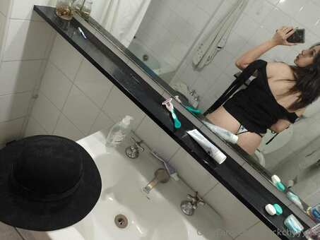 xiawebb Nude Leaks Photo 3