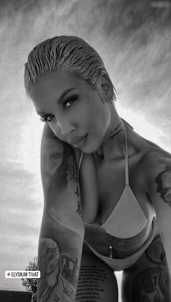 Xjpx21 / xxvikii_ Nude Leaks Photo 10