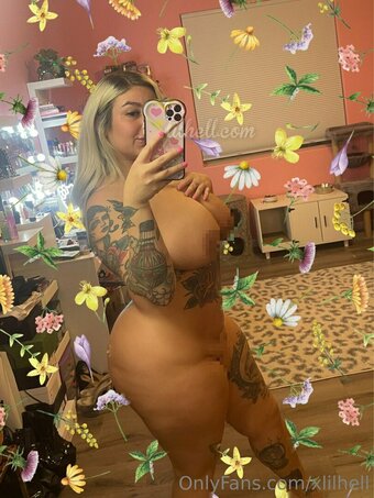 xlilhell Nude Leaks Photo 11