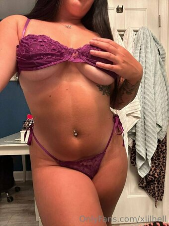 xlilhell Nude Leaks Photo 22