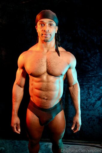 xriptied Nude Leaks Photo 2