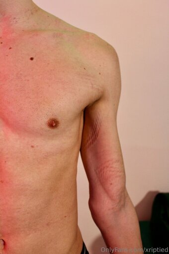 xriptied Nude Leaks Photo 16