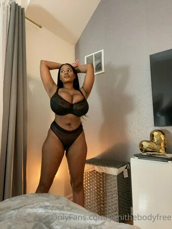 Yanithebbody1 / Paperp / yani.the.body / yanithebody1 Nude Leaks OnlyFans Photo 2