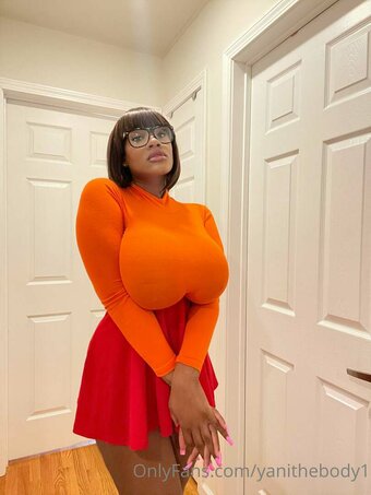 Yanithebbody1 / Paperp / yani.the.body / yanithebody1 Nude Leaks OnlyFans Photo 22