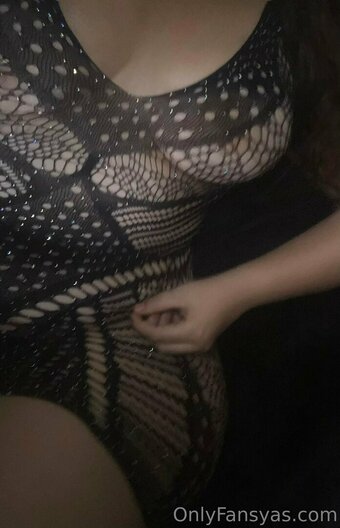 yaskavari Nude Leaks Photo 12