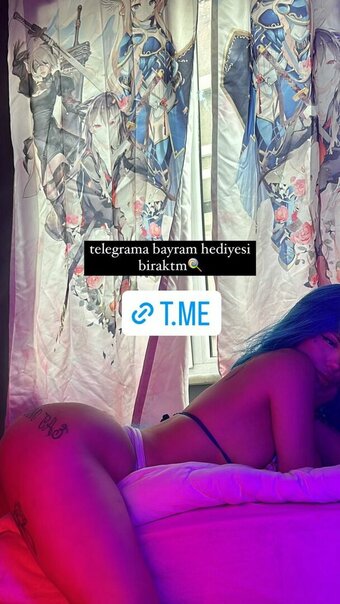 Yeahm8r / Yamur Temiz Nude Leaks OnlyFans Photo 1