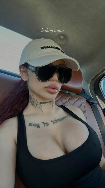 Yeahm8r / Yamur Temiz Nude Leaks OnlyFans Photo 6