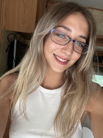 YellowMinimum6204 / anna.wildee / annawilde_ / ittybittytitties69 Nude Leaks OnlyFans Photo 16