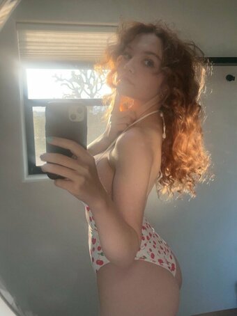 yellowstonekell / yellowstone Nude Leaks Photo 5