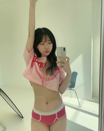 Yeonjju_ / u_yeonjju Nude Leaks Photo 53