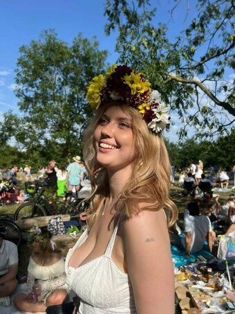 Yeschels / babycsea Nude Leaks Photo 1