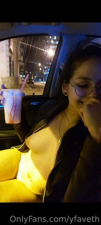 yfaveth Nude Leaks Photo 28