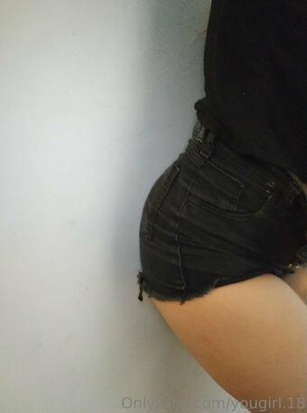 yougirlx18 Nude Leaks Photo 10