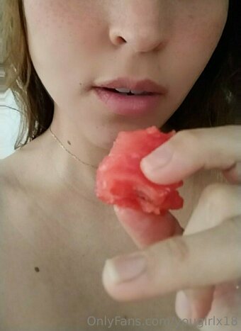 yougirlx18 Nude Leaks Photo 19