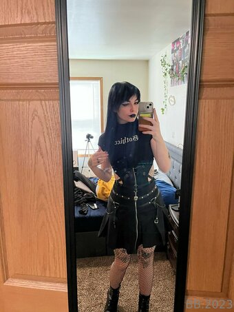 yourhotmllf Nude Leaks Photo 2