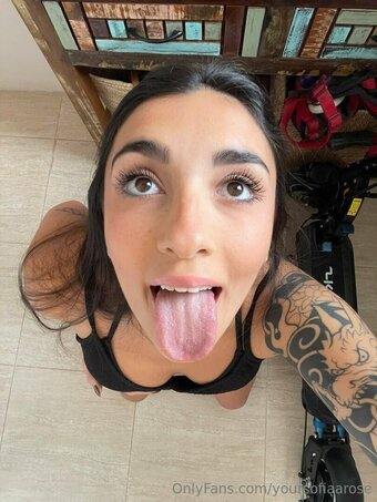 yoursofiaarose Nude Leaks Photo 12