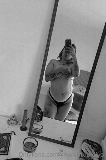 yourvirtualdiva Nude Leaks Photo 22