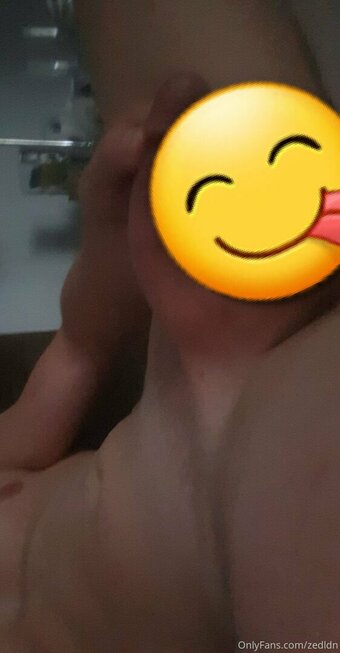 zedldn Nude Leaks Photo 4