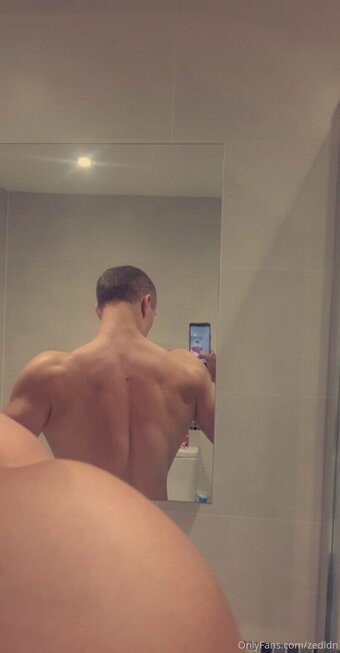 zedldn Nude Leaks Photo 6