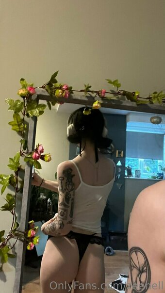 zeehell Nude Leaks Photo 20