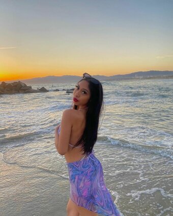 Zel3ya / allixnnn / zeleya Nude Leaks OnlyFans Photo 3