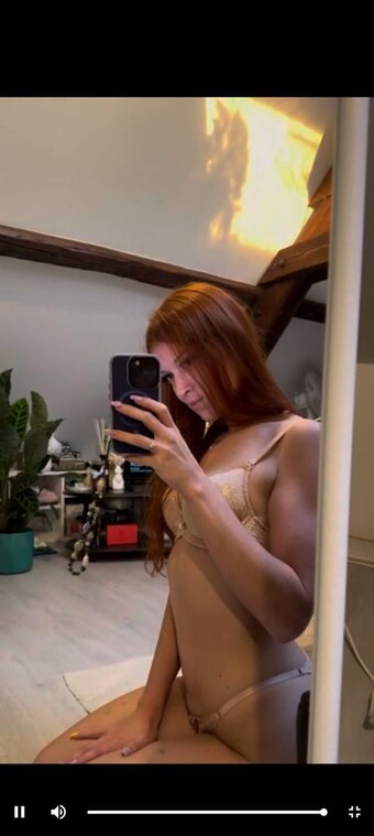 Zeliee / https: / zeliee_ Nude Leaks Photo 8