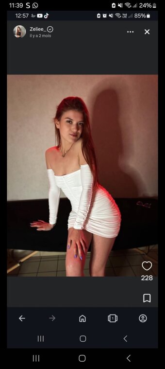 Zeliee / https: / zeliee_ Nude Leaks Photo 14
