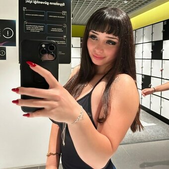 zelihanday / 444mmmm__ Nude Leaks Photo 24