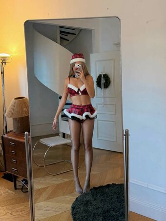 zigechez / 紫格 Nude Leaks Photo 4