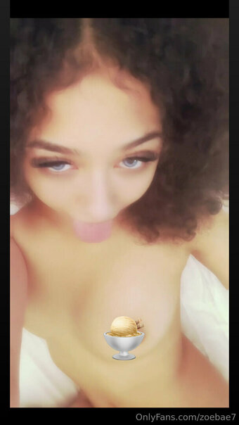zoebae7 Nude Leaks Photo 4