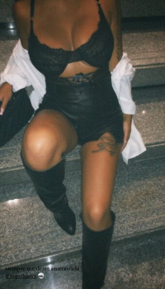 zoefernanddez / imfromvenusdarling Nude Leaks OnlyFans Photo 10