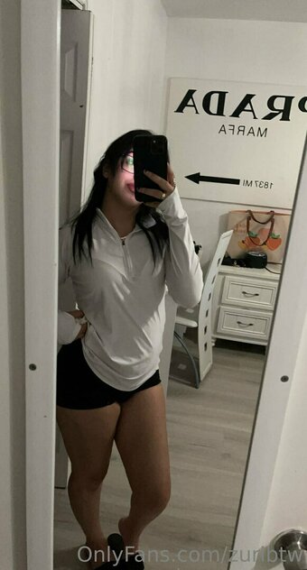 zuribtw Nude Leaks Photo 14