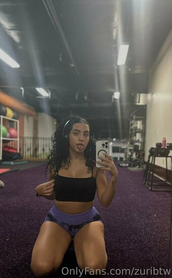 zuribtw Nude Leaks Photo 24