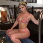 Alana Arbucci is a popular Youtuber852352512_n.jpg