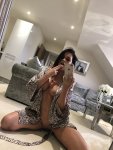 emmagreen-06-06-2018-2507419-Morning boys...feeling naughty....jpeg