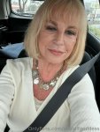 e7e7d2291138cdd8986862a50beb7e4b7c37fe6549d9b4f4b1e4a16f188b70af.jpg