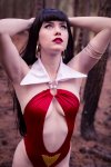 08_Vampirella_8.jpg