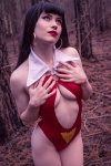 38_Vampirella_38.jpg